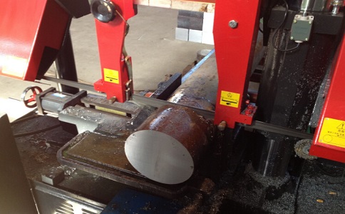 茂县卧式带锯床加工时出现明显振荡如何排查？